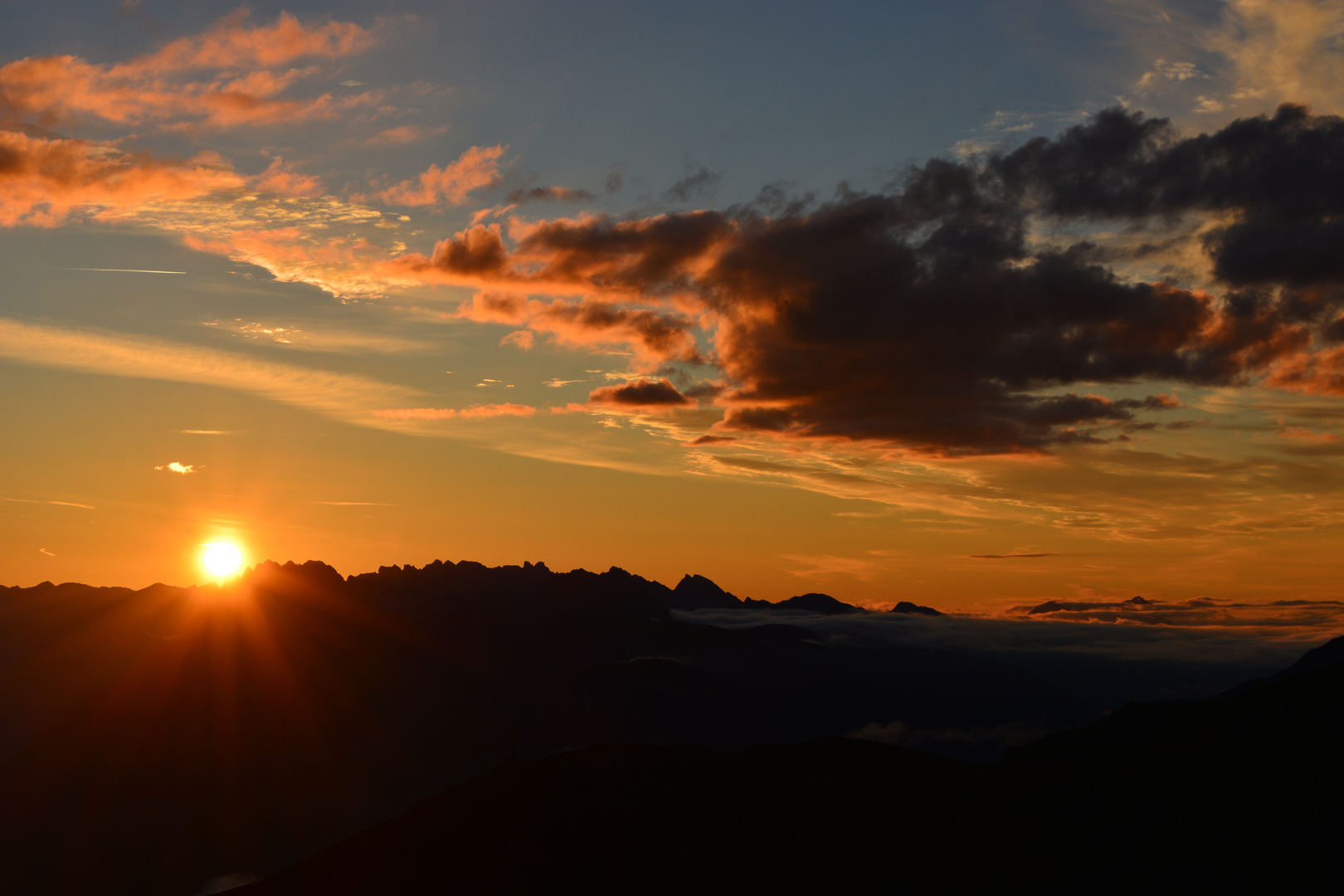 Sonnenaufgang - Helm - Südtirol