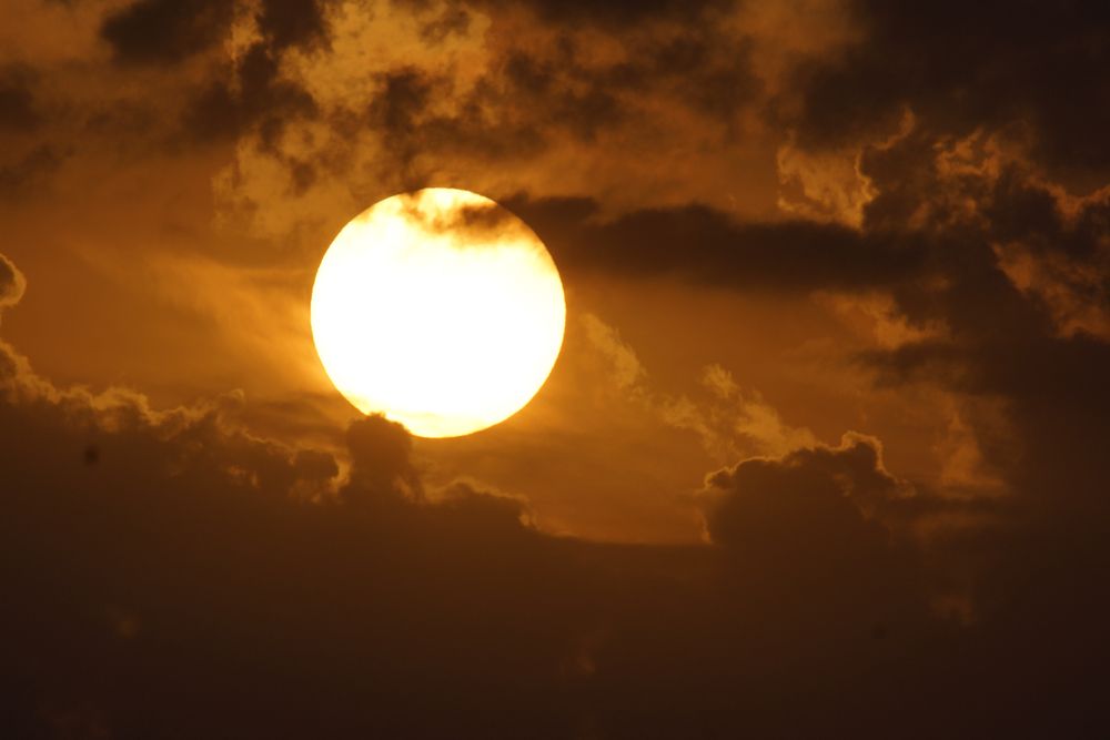 Sonnenaufgang heute 5 Uhr 23 in Pleidelsheim, Sonnenuntergang 21 Uhr 30