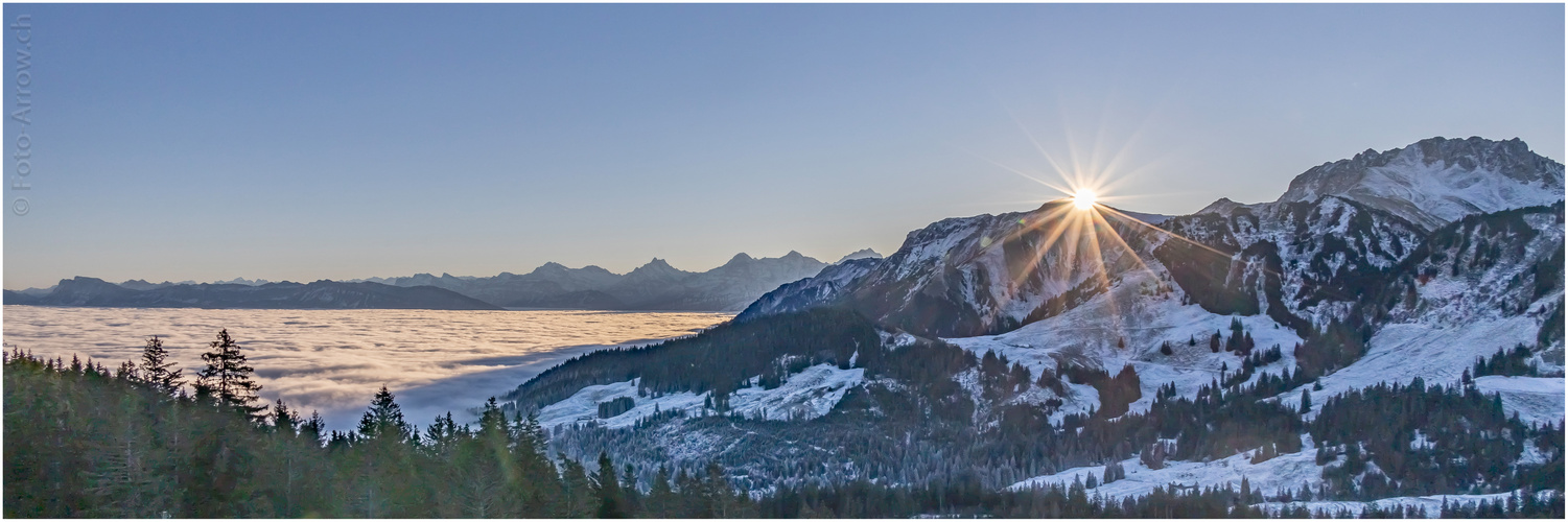 Sonnenaufgang heute am letzten Novembertag auf dem Gurnigel.