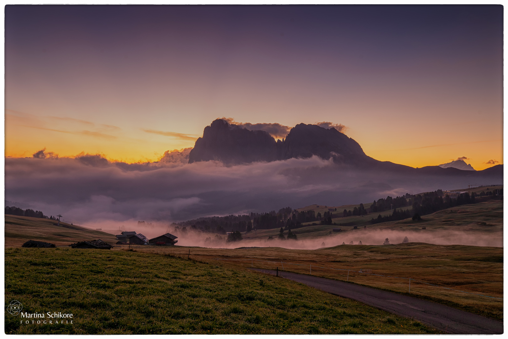 Sonnenaufgang hinter dem Lang- und Plattkofel