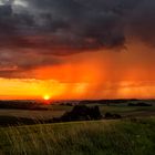 ~ Sonnenaufgang hinter dem Regenschleier ~