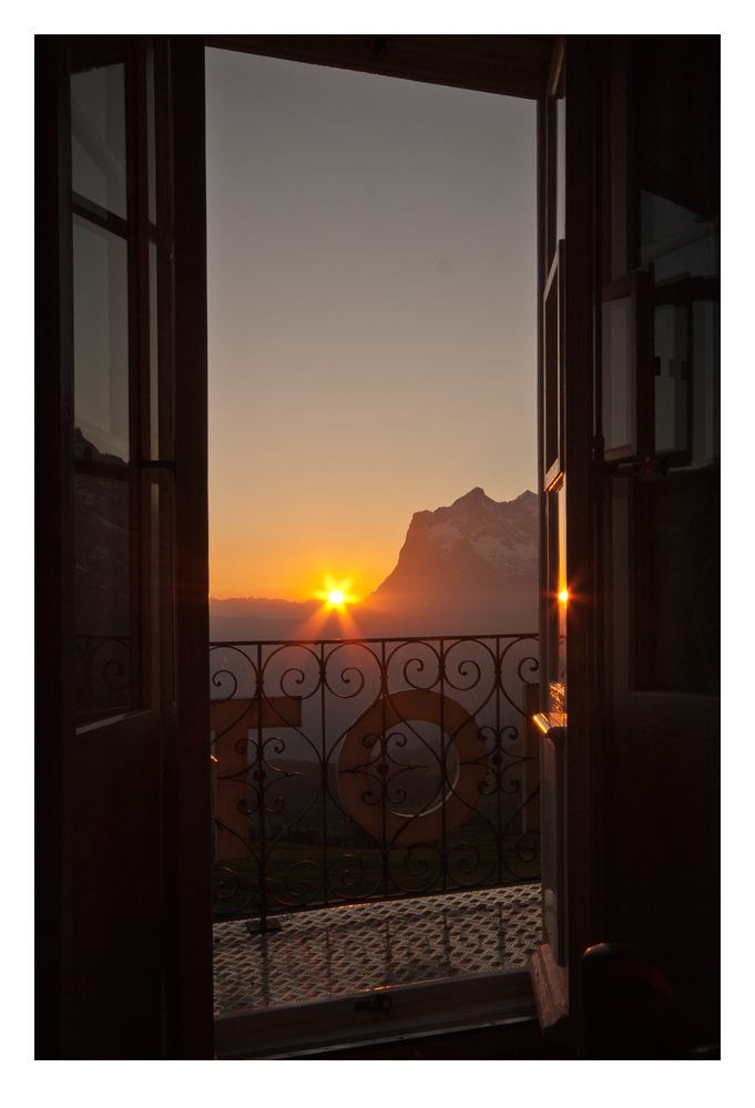 Sonnenaufgang hinter dem Wetterhorn