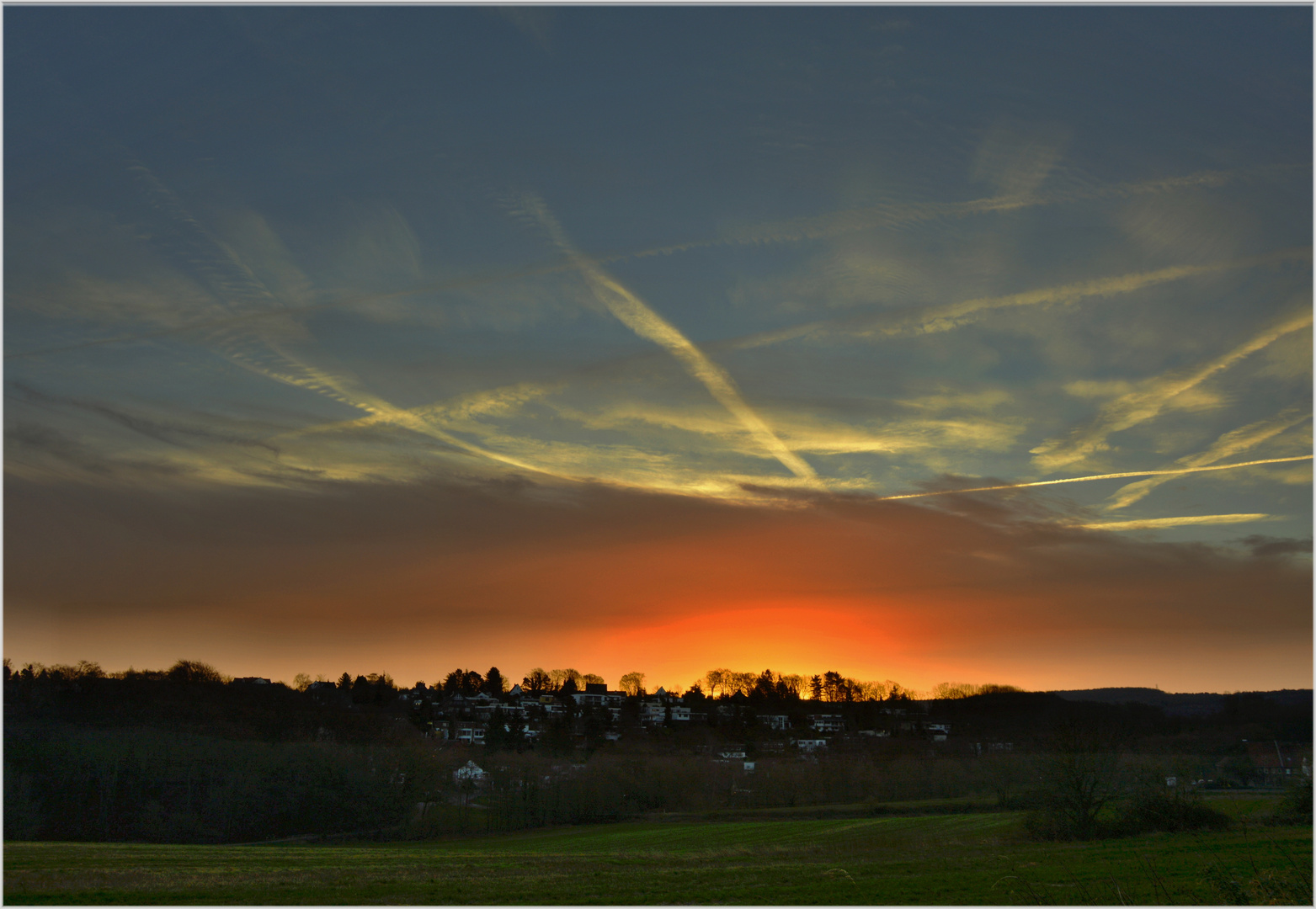 * Sonnenaufgang im Advent *