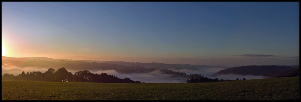 Sonnenaufgang im Bergischen Land