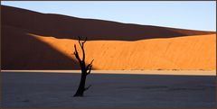 Sonnenaufgang im Deadvlei (2)