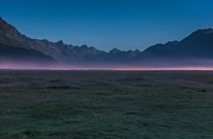 Sonnenaufgang im Eglington Valley- Neuseeland