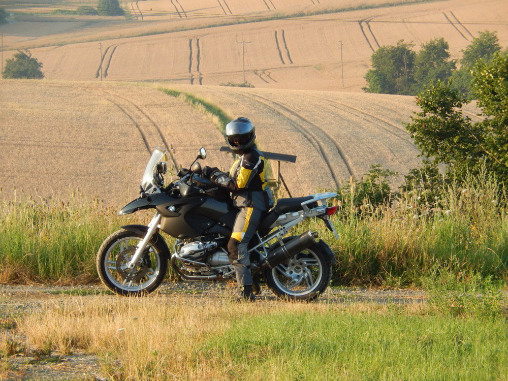 Sonnenaufgang im Feld