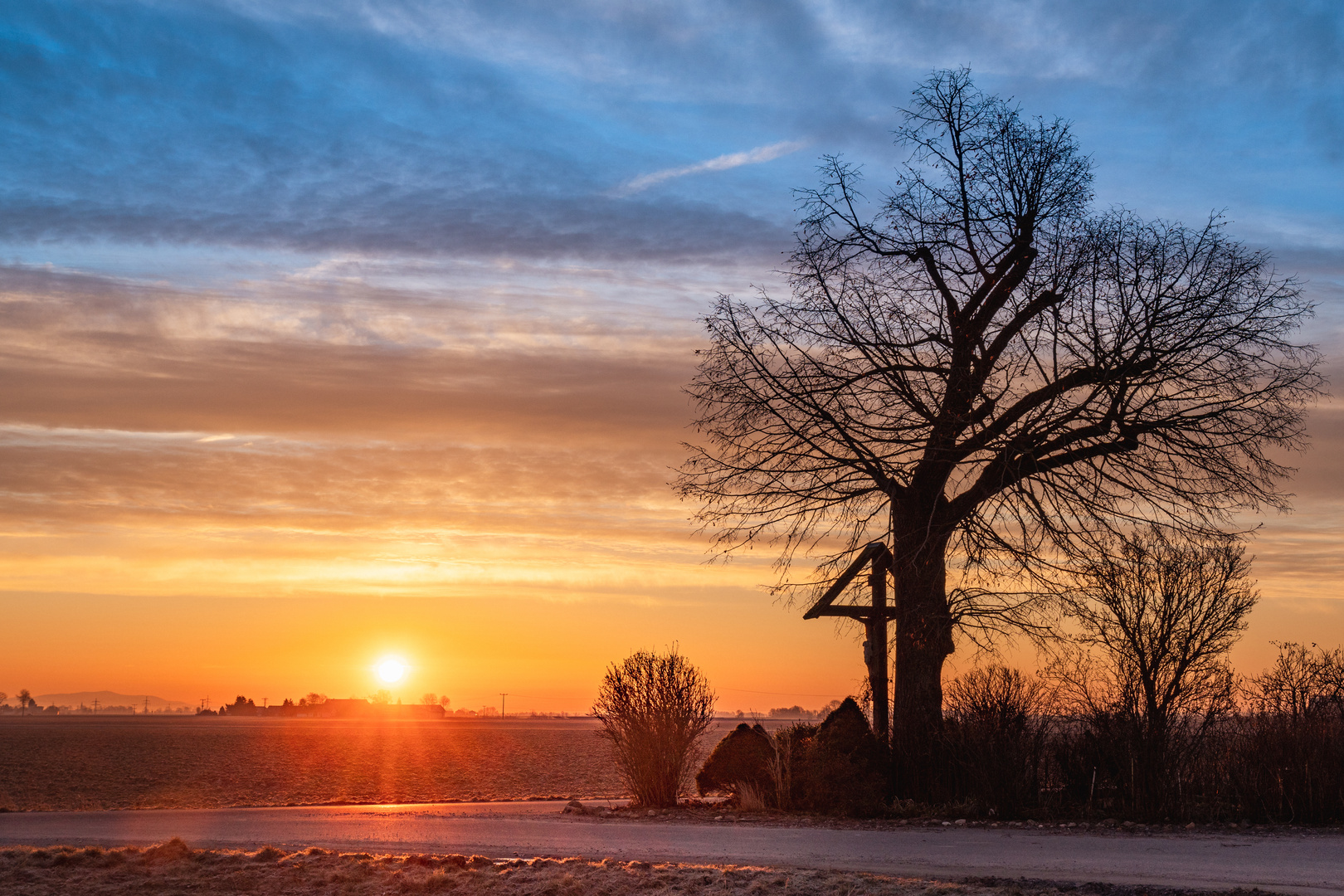 Sonnenaufgang im Gäuboden