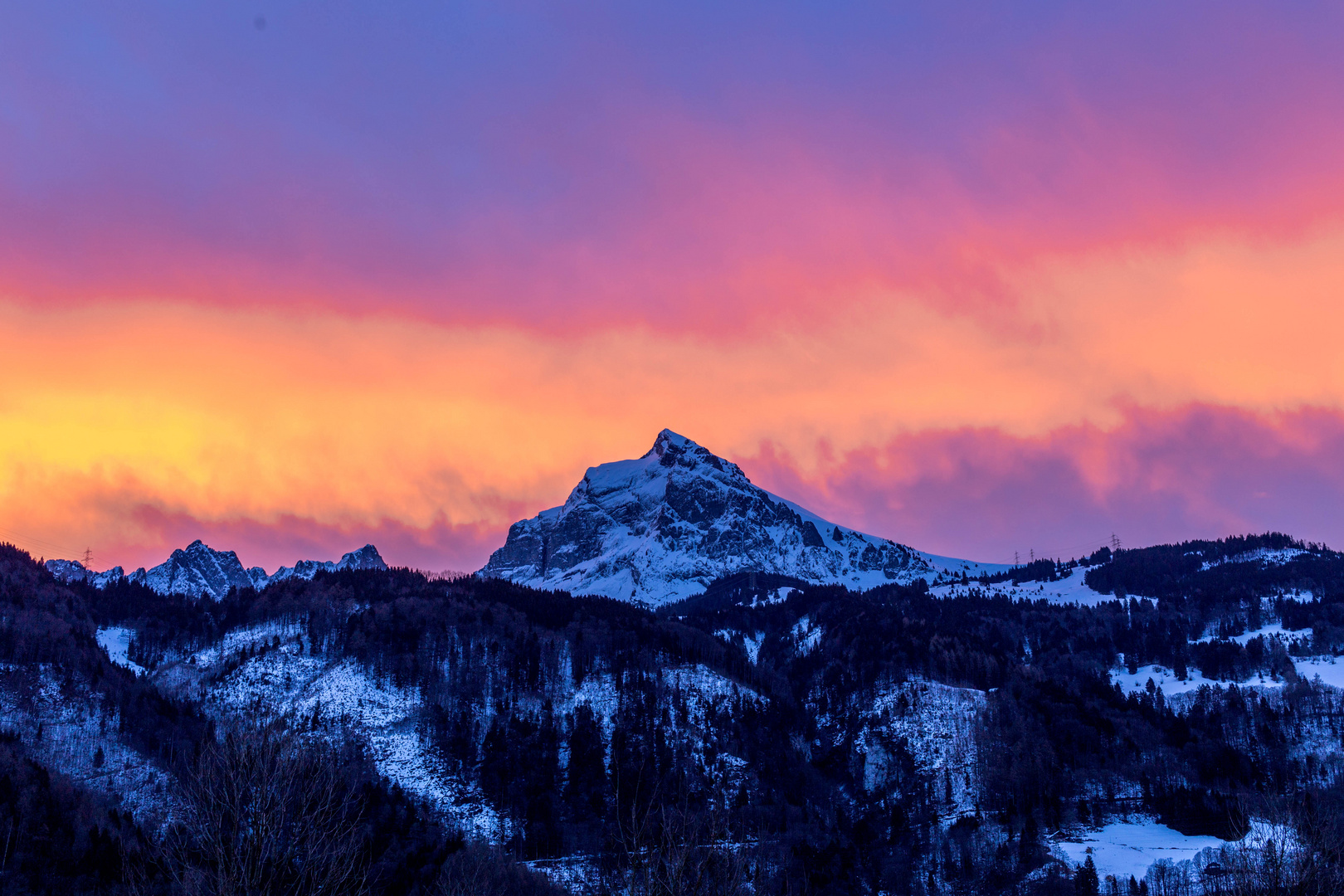 Sonnenaufgang im Glarnerland