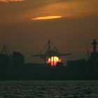 Sonnenaufgang im Hafen