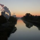 Sonnenaufgang im Hafen von  Hamm-Uentrop um 7.51 Uhr 