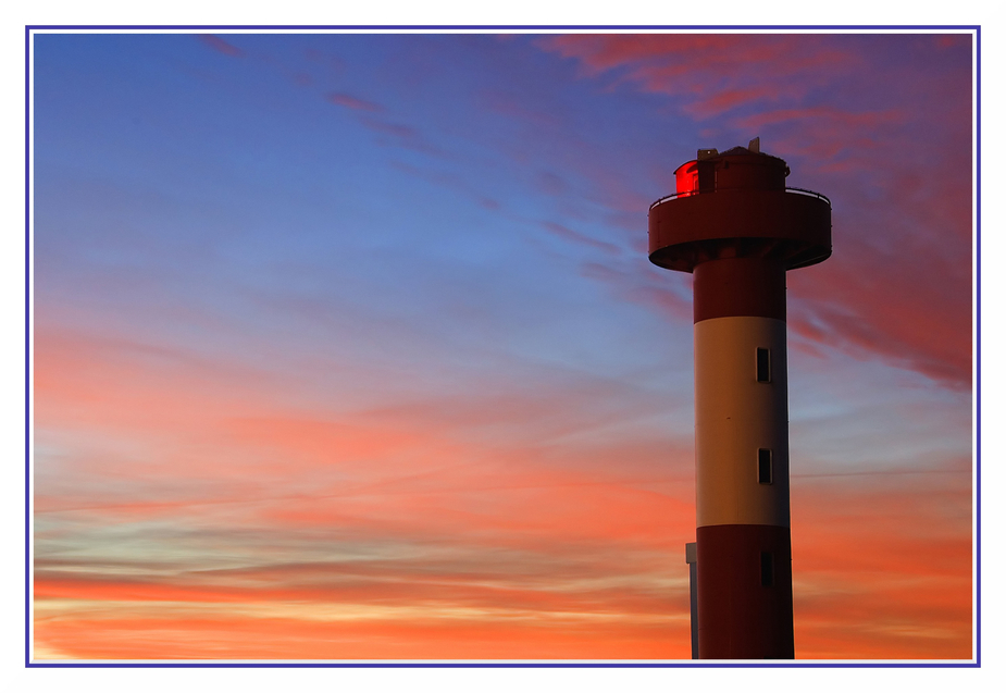 Sonnenaufgang im Hamburger Hafen I