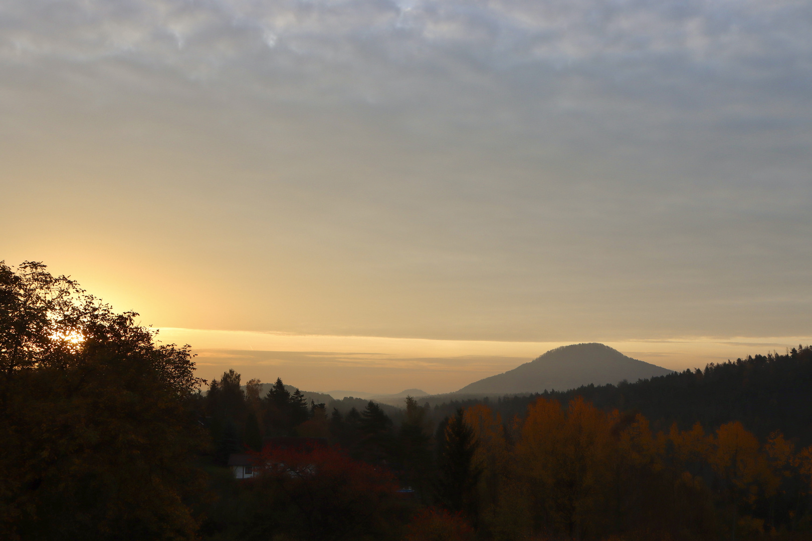 Sonnenaufgang im Herbst