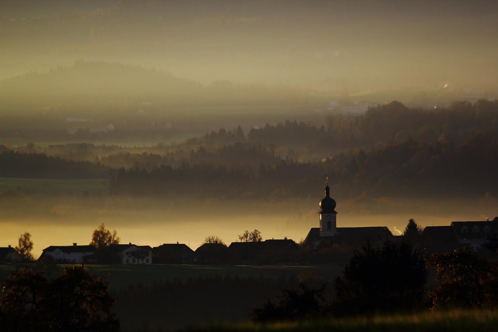 Sonnenaufgang im Herbst