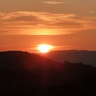 Sonnenaufgang im Herbst über dem Sauerland