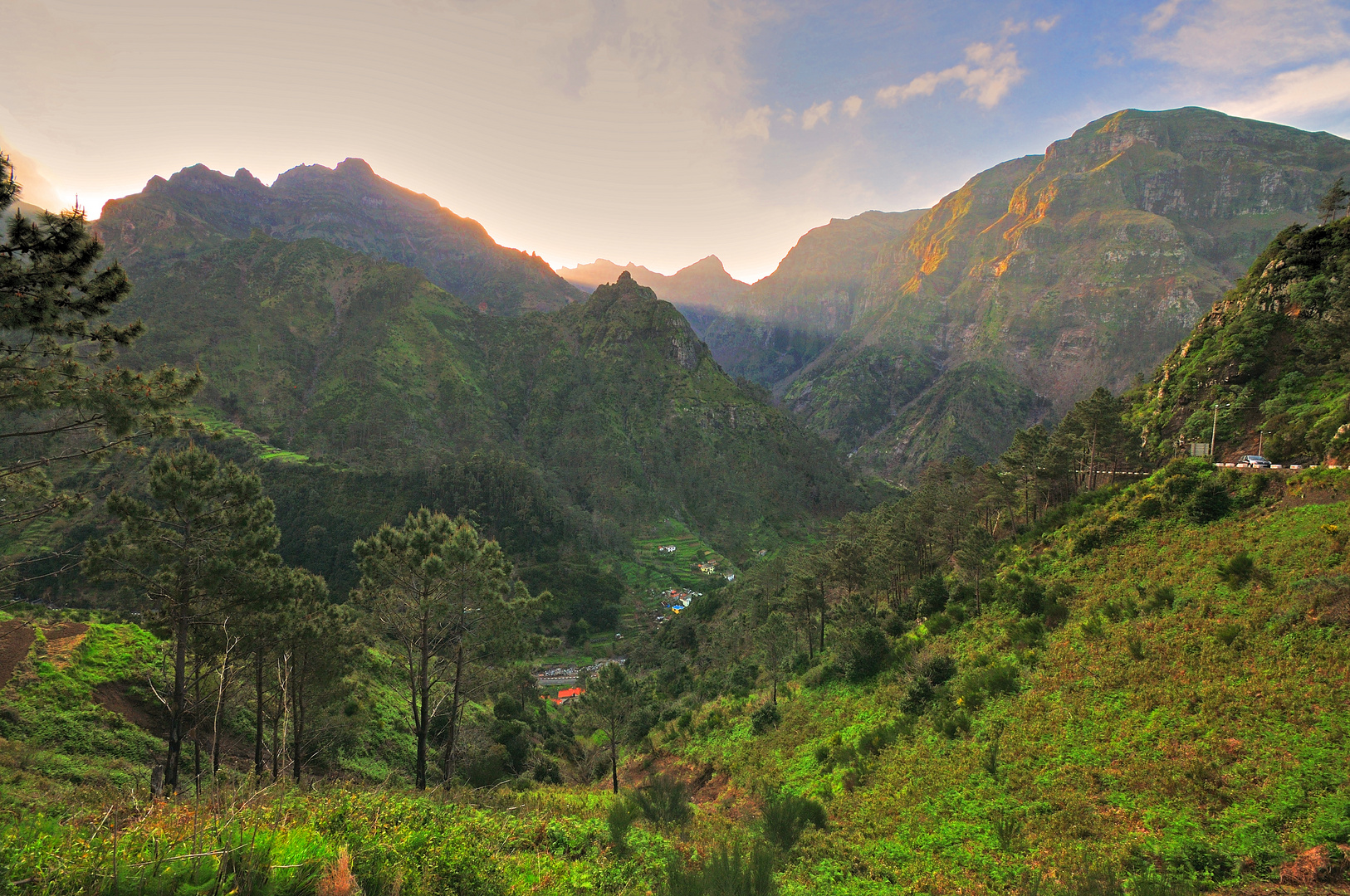 Sonnenaufgang im Hochland von Madeira