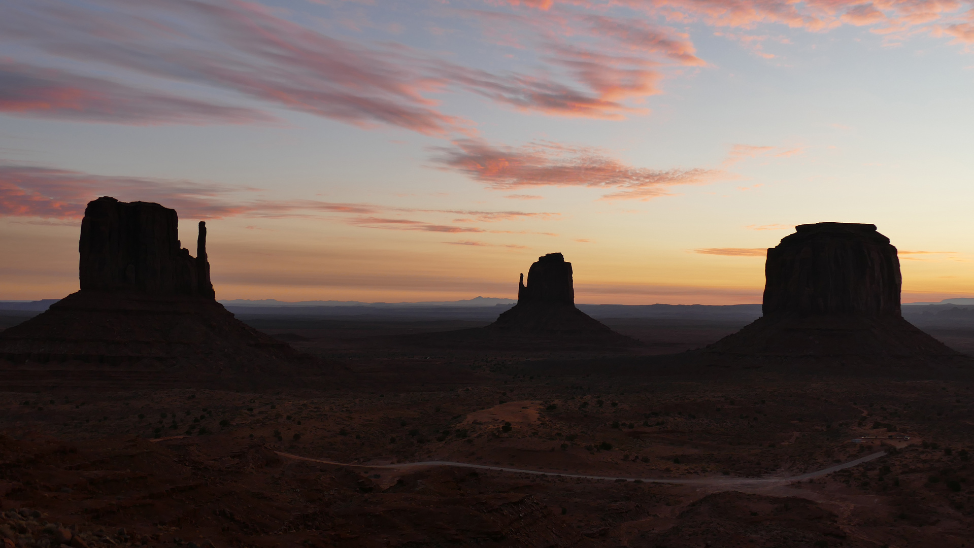 Sonnenaufgang im Monument Valley