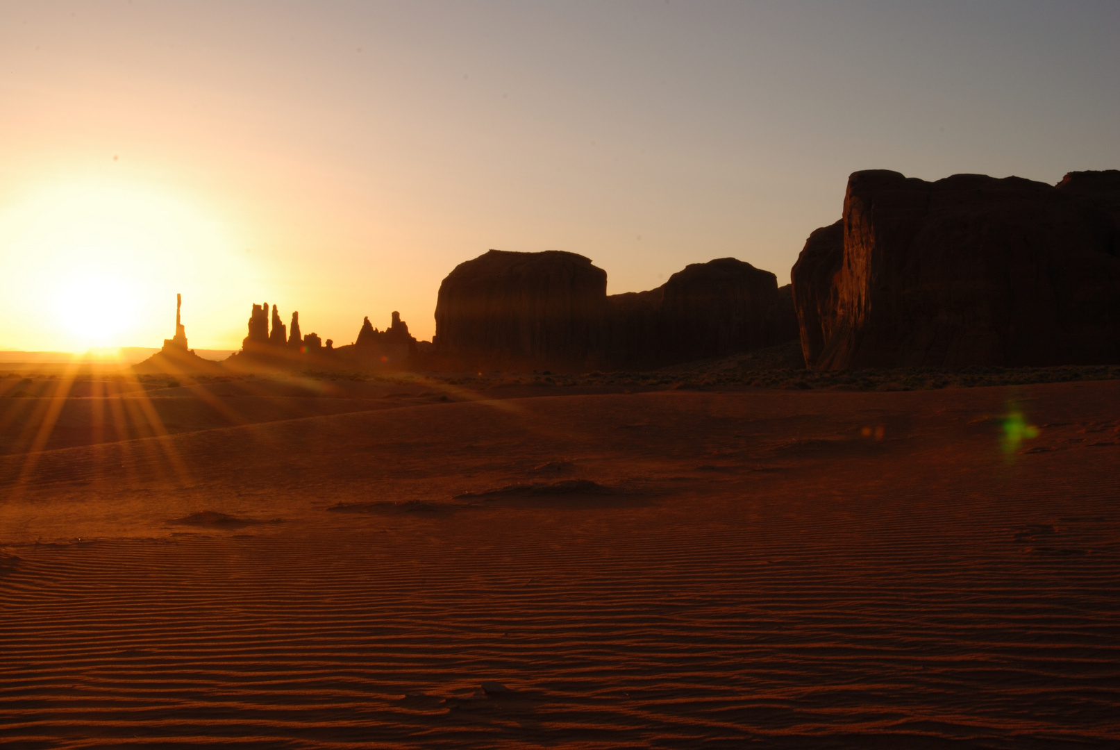 Sonnenaufgang im Monument Valley