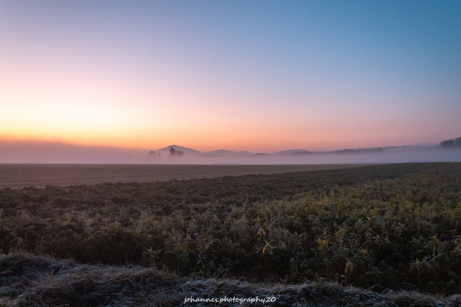 Sonnenaufgang im Nebel