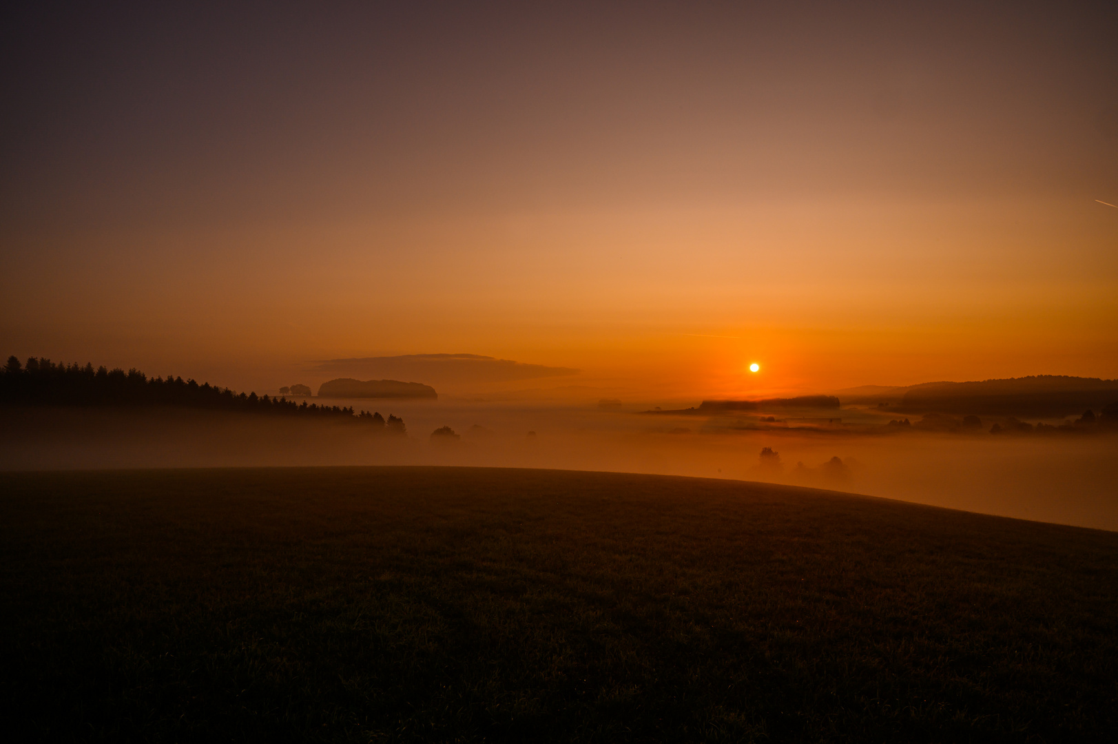 Sonnenaufgang im Nebel