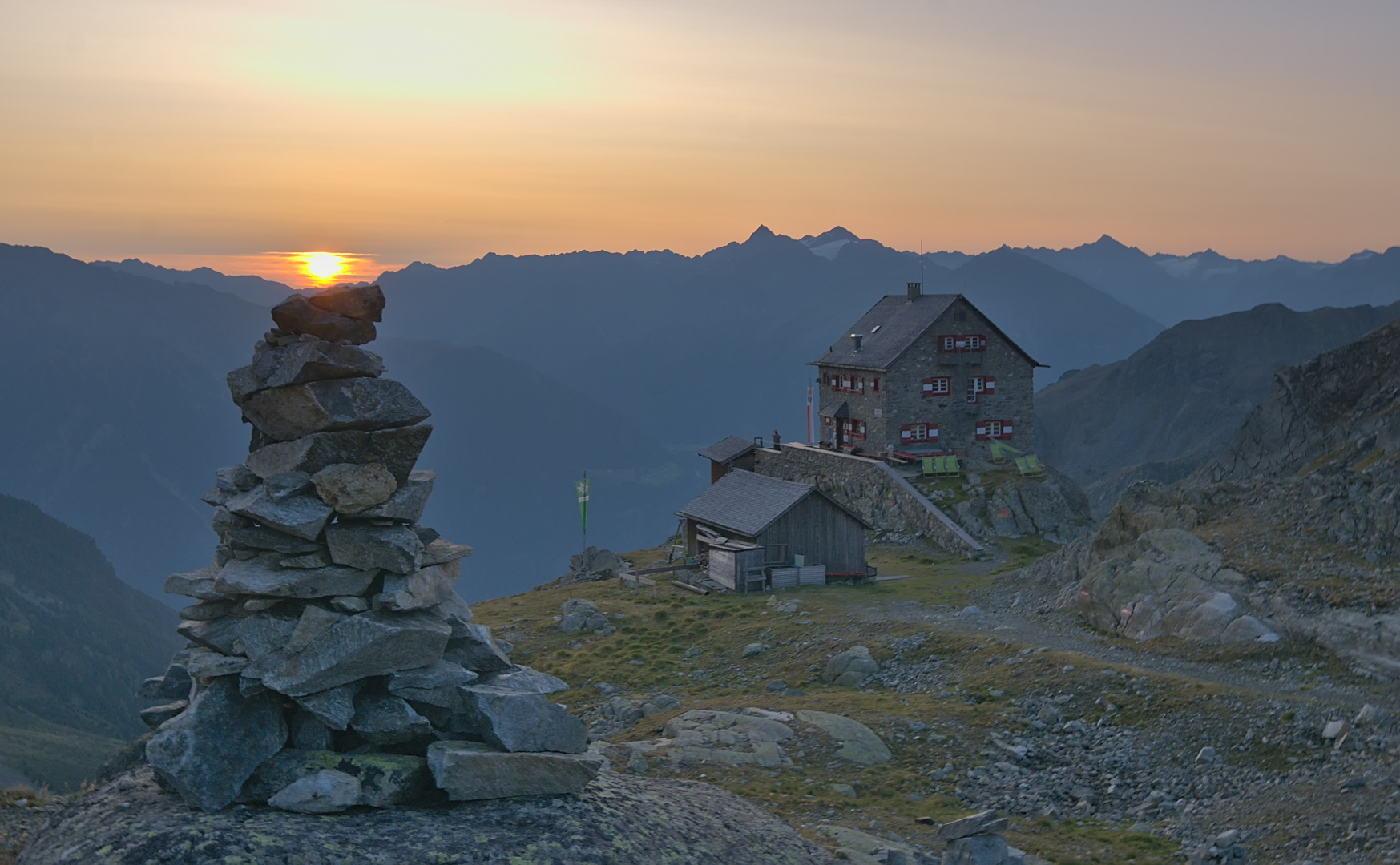 Sonnenaufgang im Ötztal