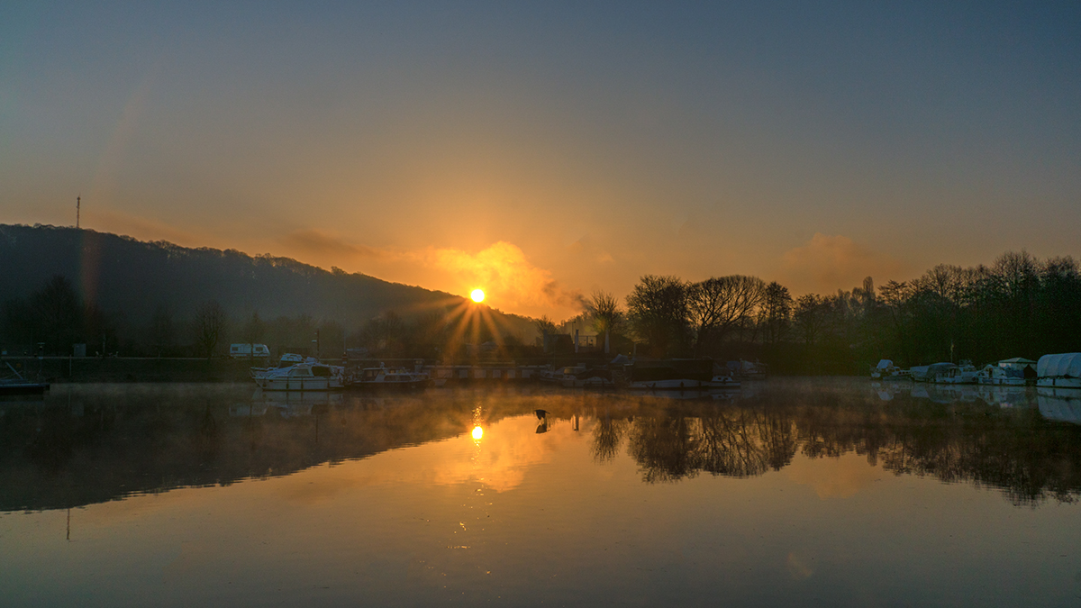 Sonnenaufgang im Osthafen