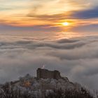 Sonnenaufgang im Reich des Nebels