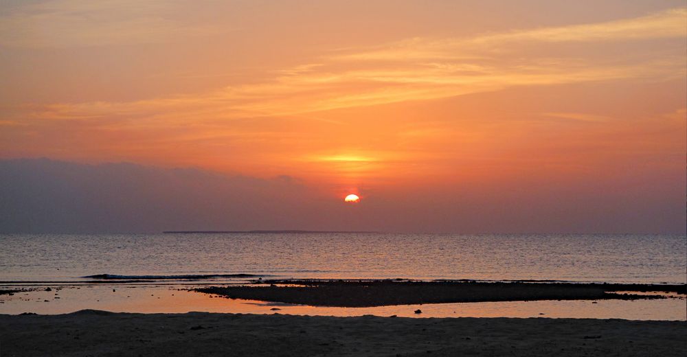Sonnenaufgang im Roten Meer