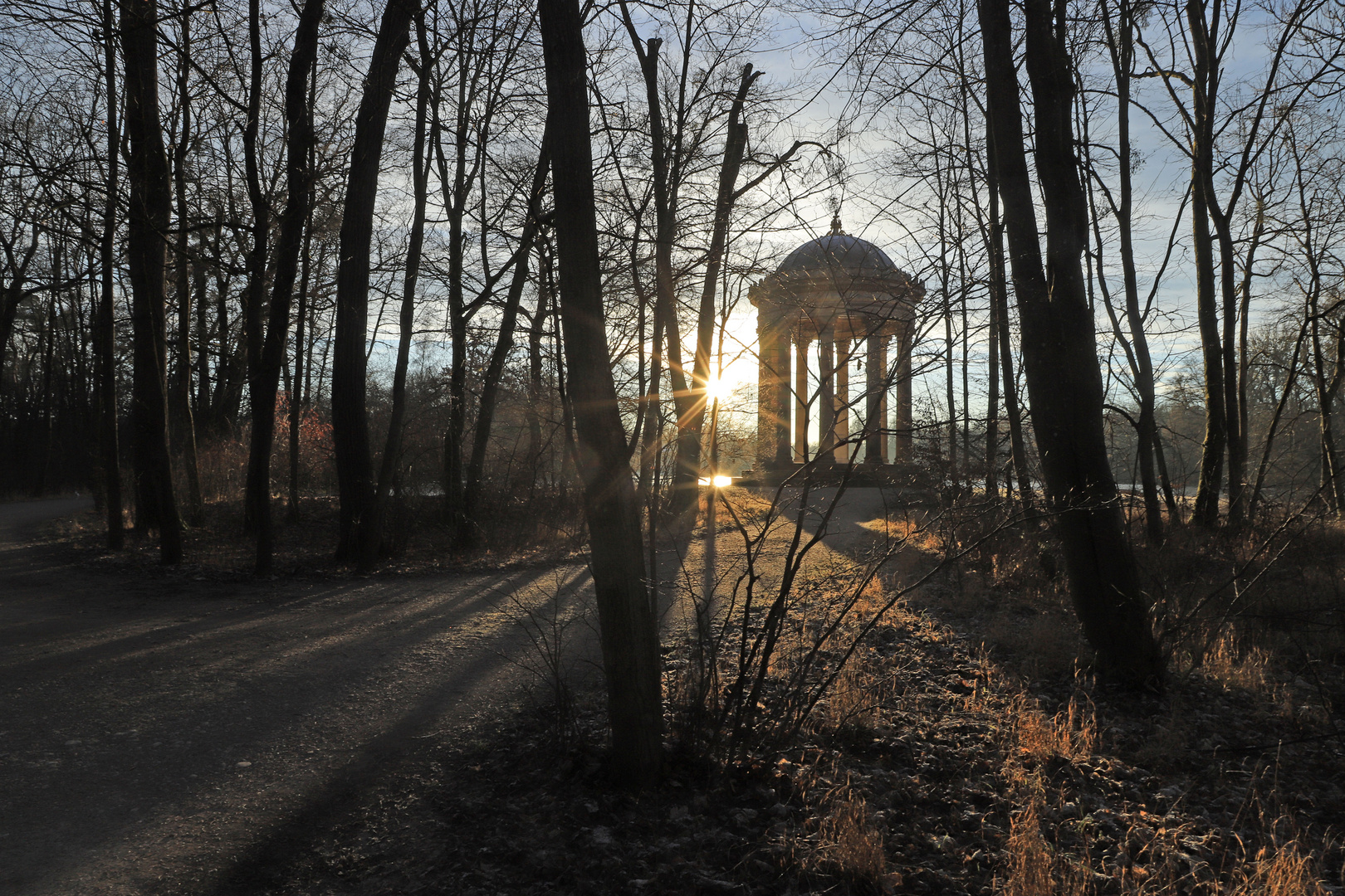 Sonnenaufgang im Schlosspark