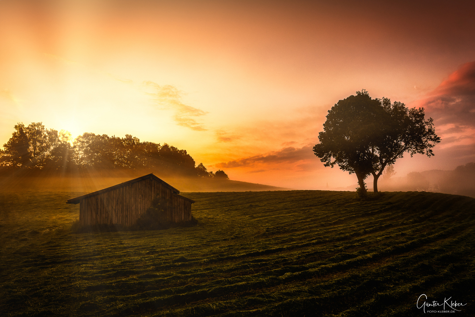 Sonnenaufgang im Tölzer Land