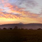 Sonnenaufgang im Trifelsland ...