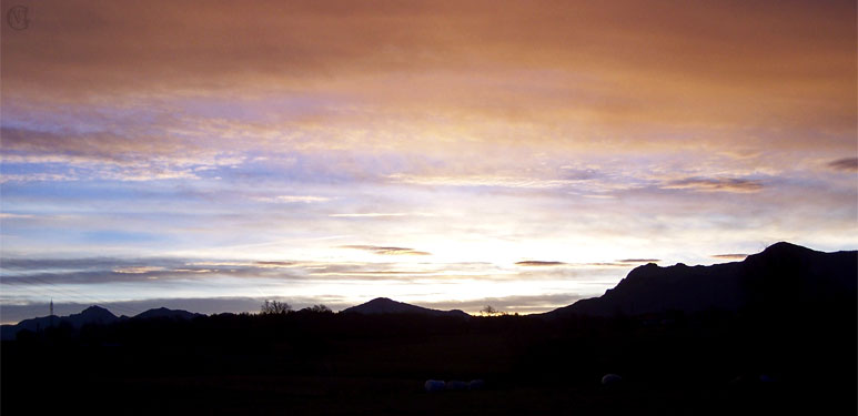 Sonnenaufgang im Voralpenland