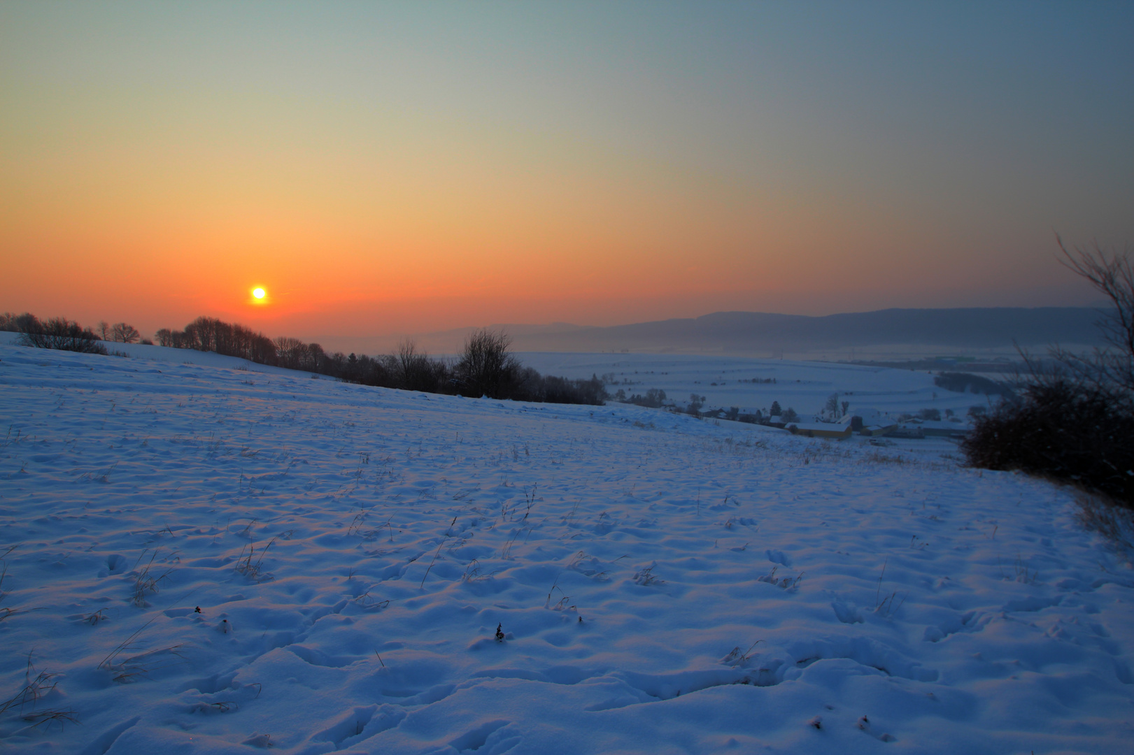 Sonnenaufgang im Winter