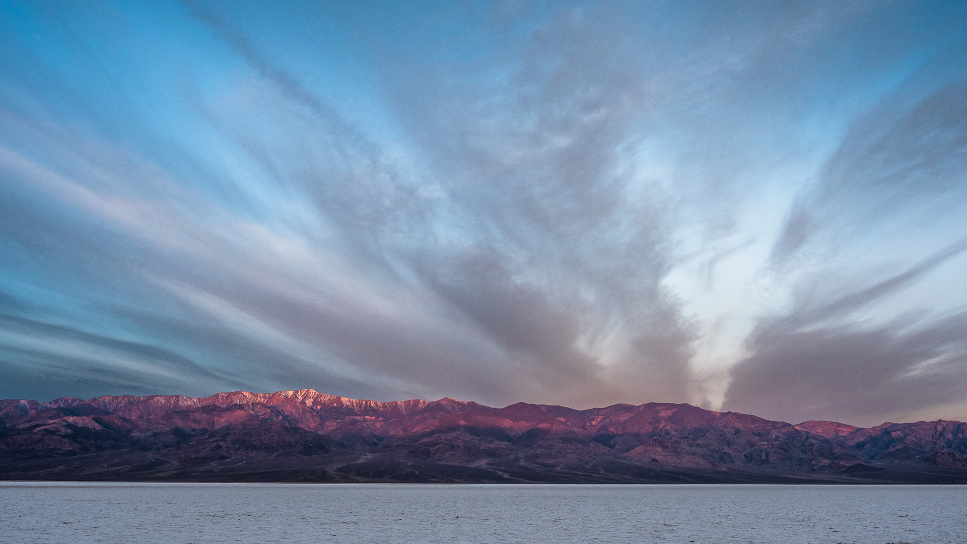 Sonnenaufgang in Badwater