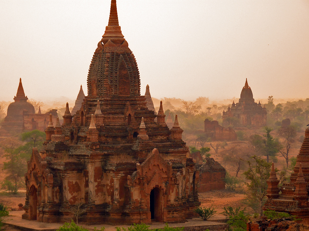 Sonnenaufgang in Bagan