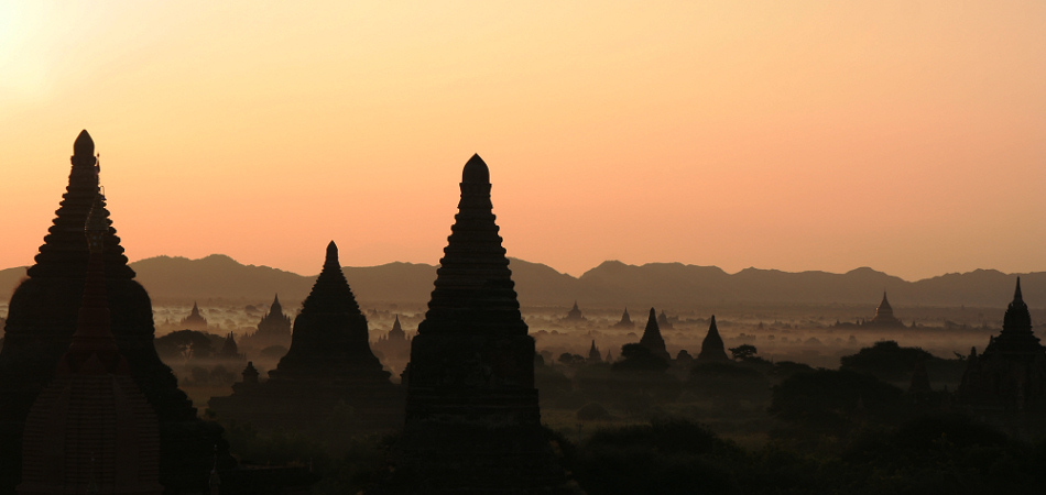 Sonnenaufgang in Bagan