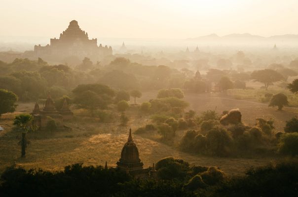 Sonnenaufgang in Bagan
