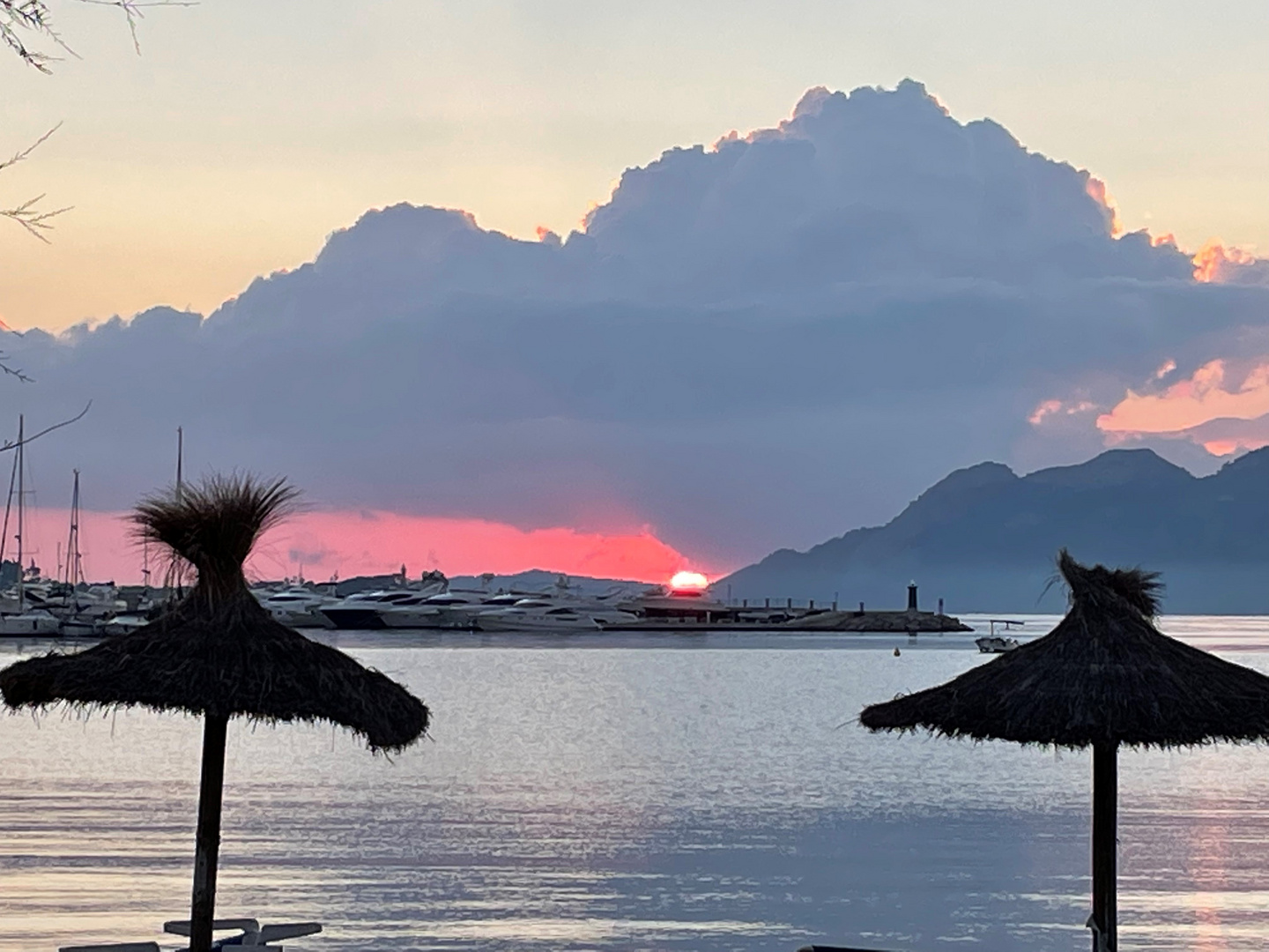 Sonnenaufgang in Bucht von Pto.Pollensa 21.10.2021