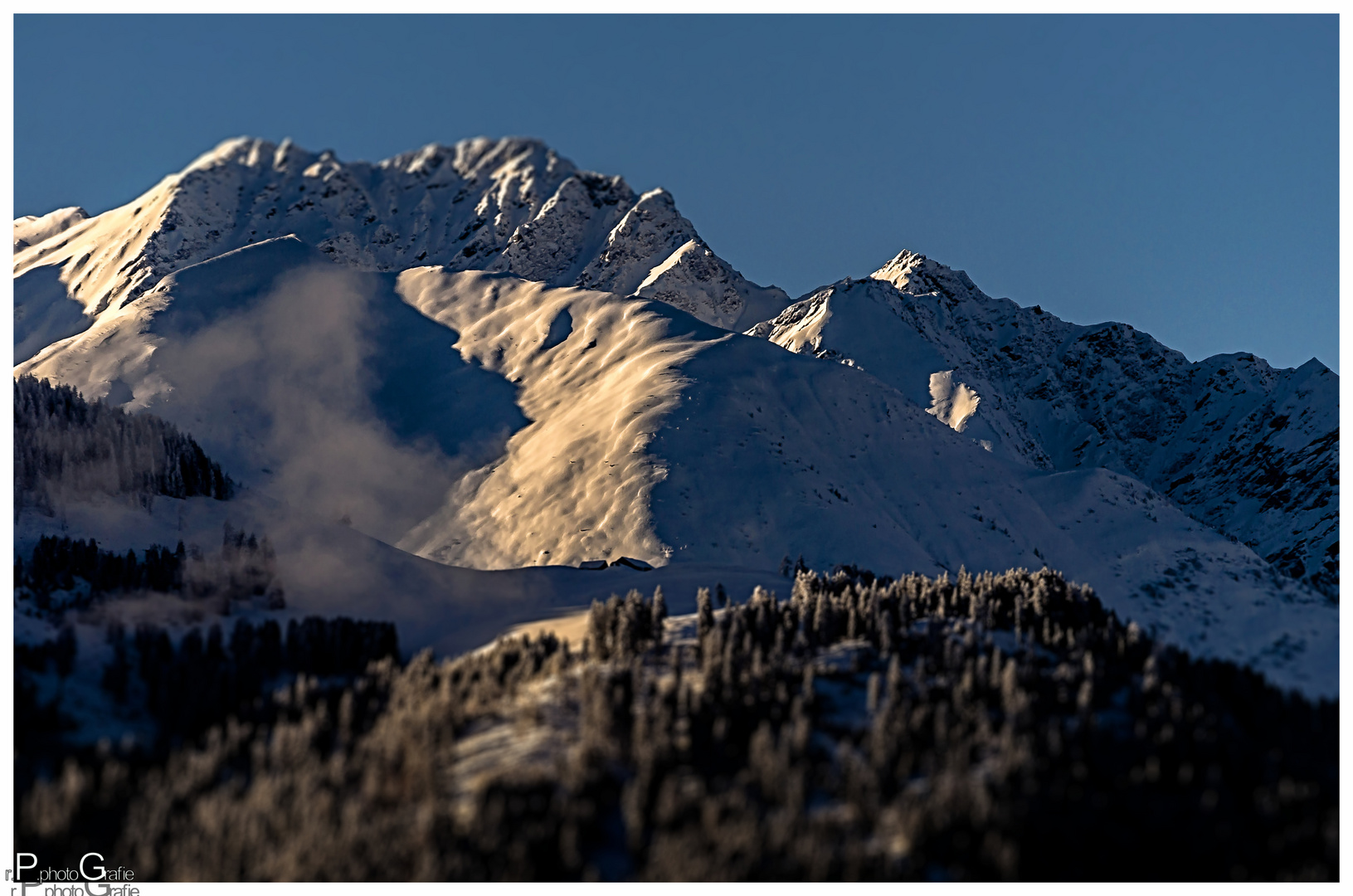 Sonnenaufgang in den Alpen