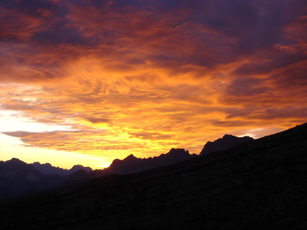 Sonnenaufgang in den Dolomiten