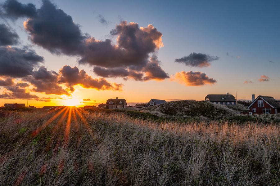 Sonnenaufgang in den Dünen