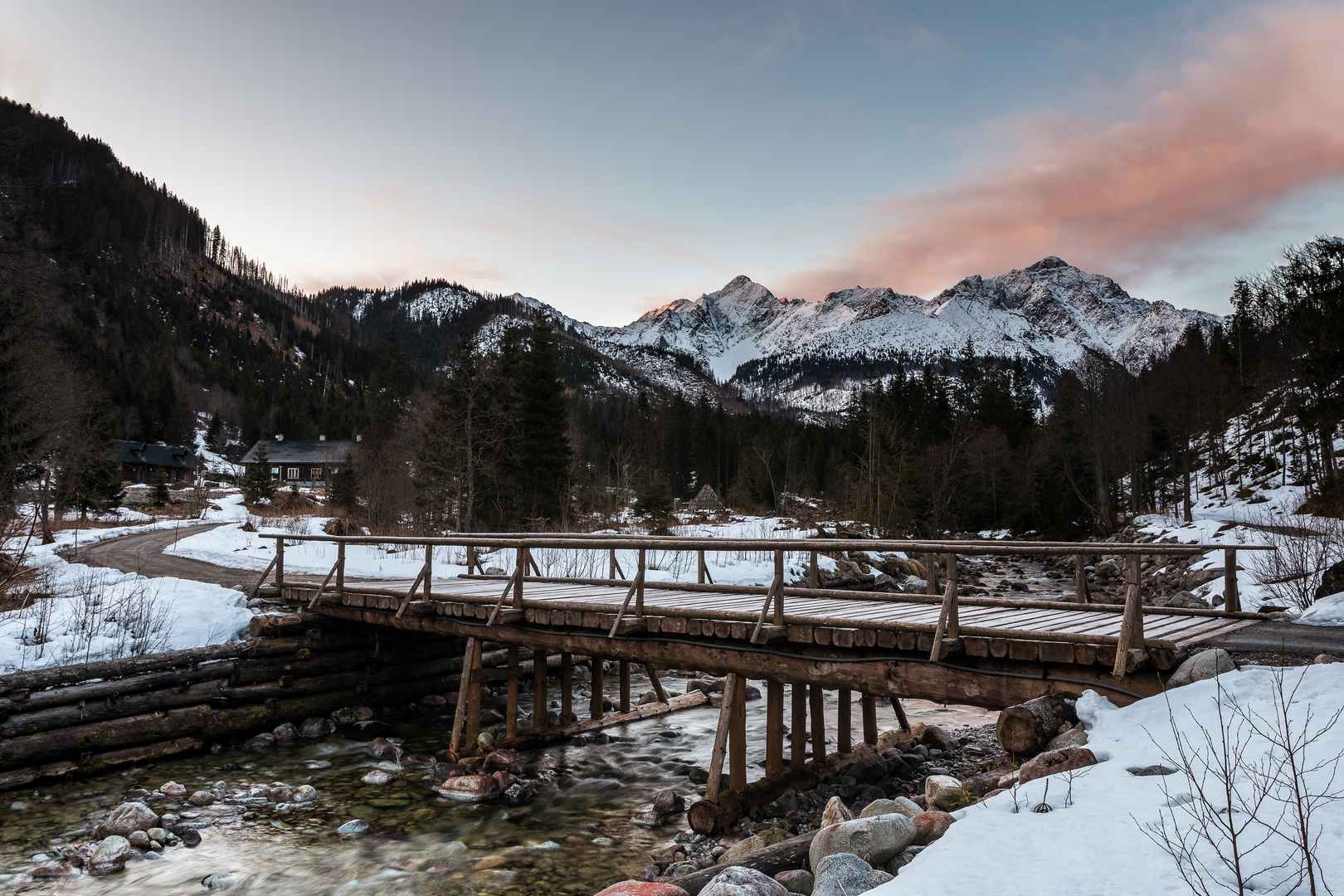 Sonnenaufgang in den Karpaten