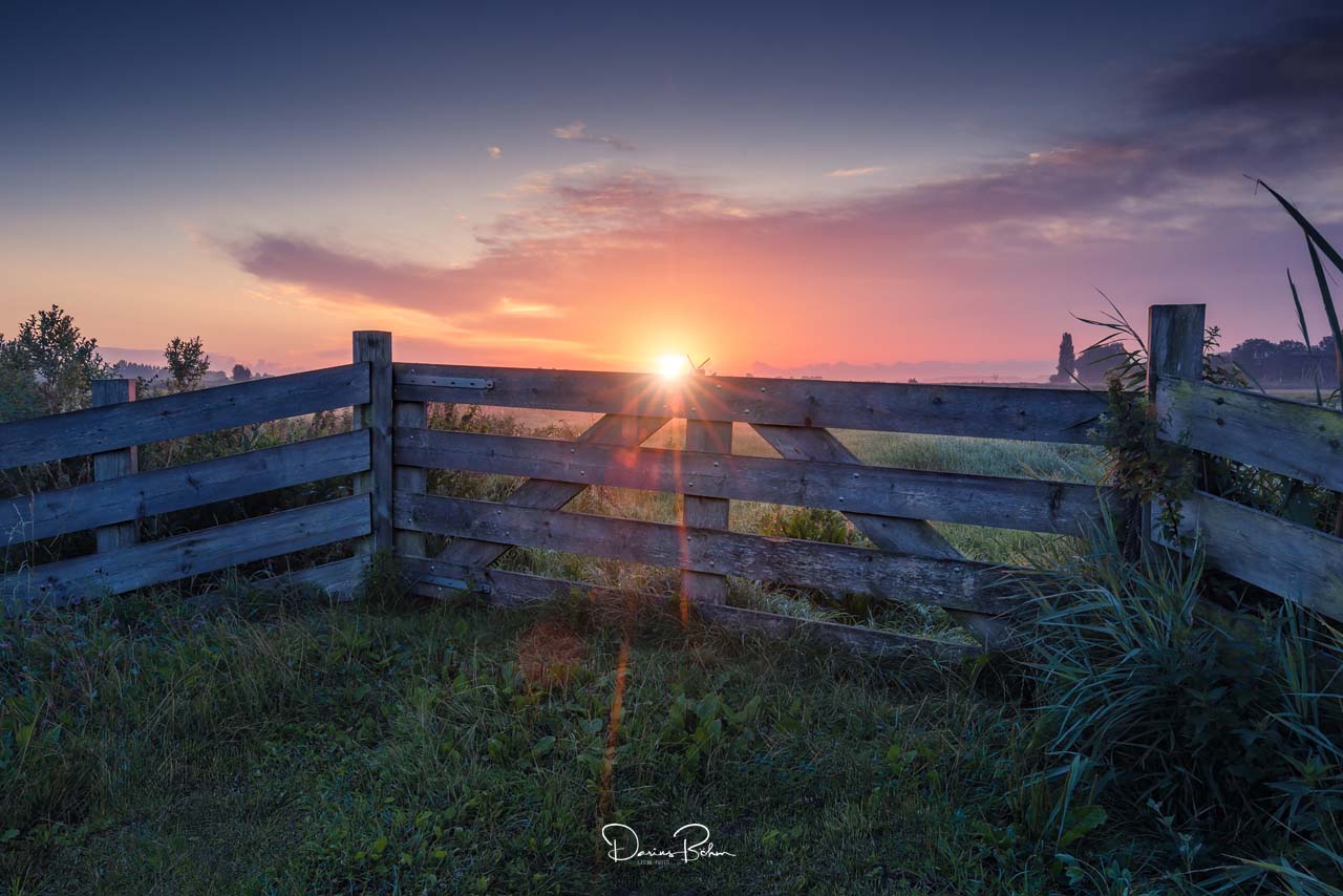 Sonnenaufgang in der Gemeinde Zaanstad