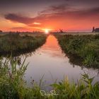 Sonnenaufgang in der Gemeinde Zaanstad-NL