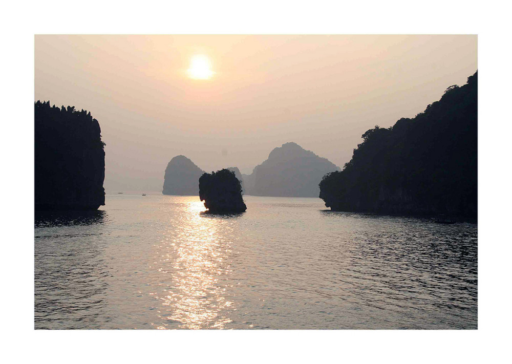 Sonnenaufgang in der Halong Bucht