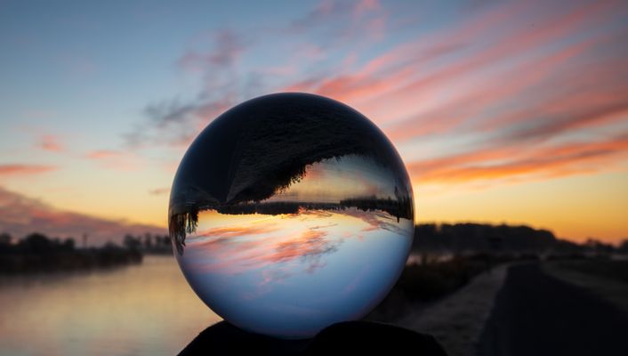 Sonnenaufgang ... in der Kugel ;-)