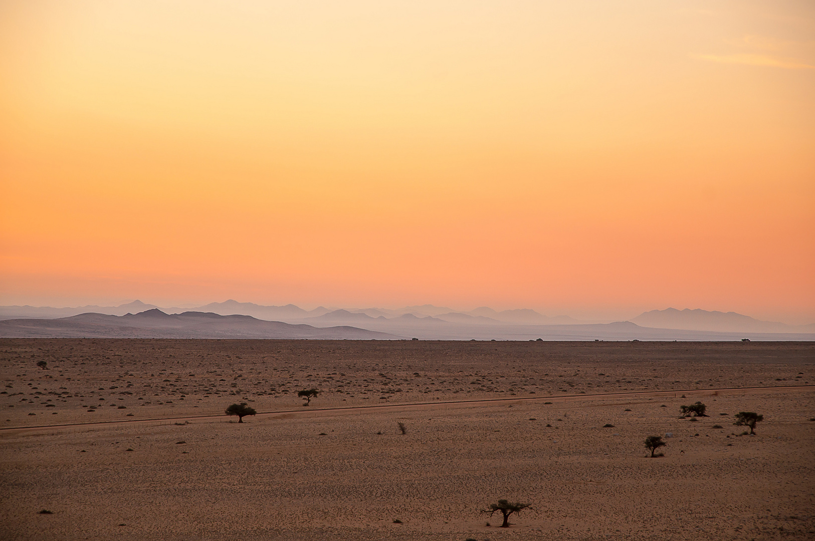 Sonnenaufgang in der Namib