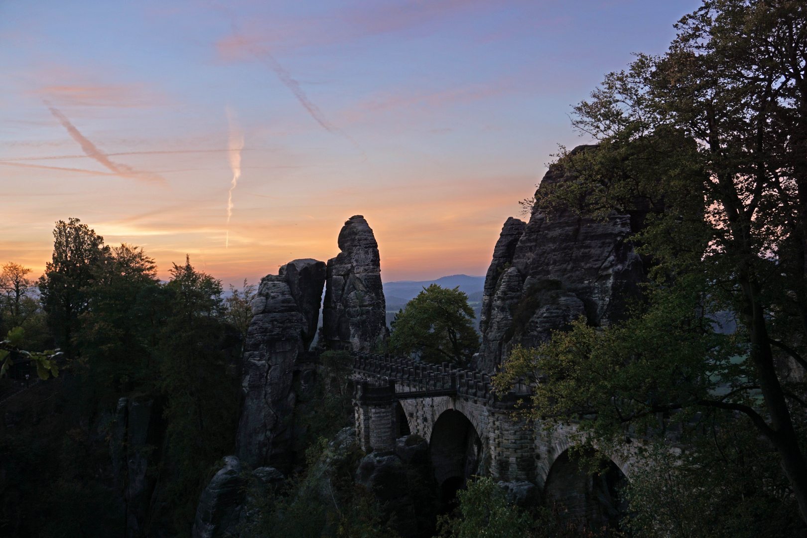 Sonnenaufgang in der Sächsischen Schweiz. 