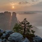 Sonnenaufgang in der Sächsischen Schweiz an der Bastei