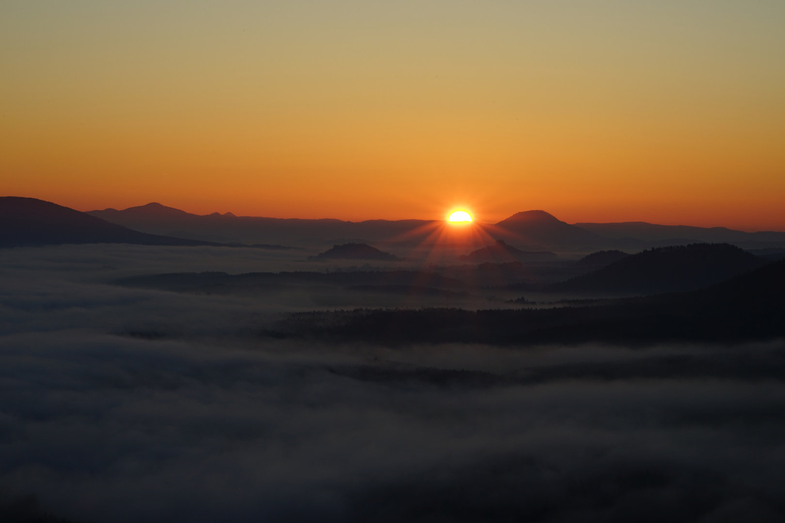 Sonnenaufgang in der Sächsischen Schweiz